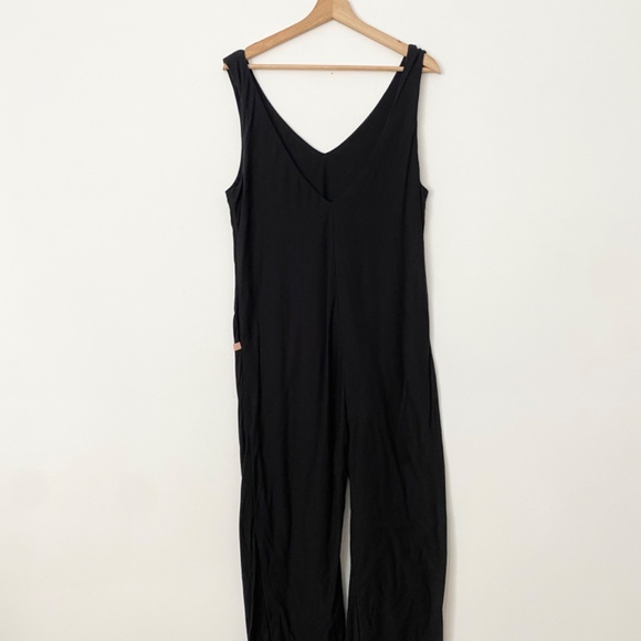 Lunya restore Pima double V jumpsuit - Picture 6 of 7